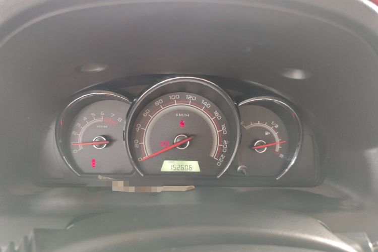 Used Baojun 630 2013 1.5L manual Comfort trim Instrument Cluster