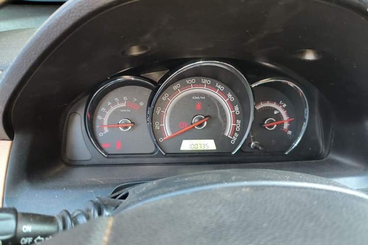 Used Baojun 630 2013 1.5L manual Elite version Instrument Cluster