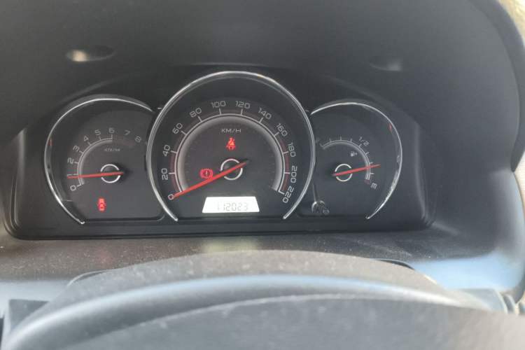 Used Baojun 630 2013 1.5L manual Comfort trim Instrument Cluster