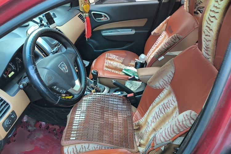 Used Baojun 630 2013 1.5L manual Elite version Left Front Seat