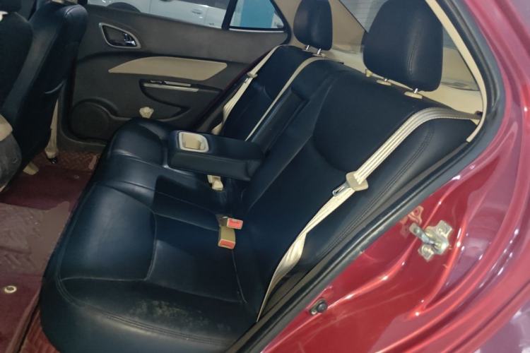 Used Baojun 630 2013 1.8L manual Elite version Left Rear Seat