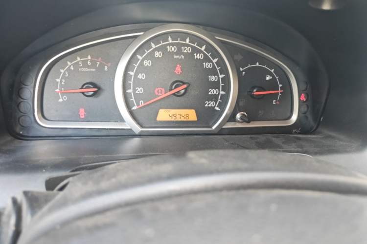 Used Baojun 630 2013 1.5L manual standard version Odometer Close Up