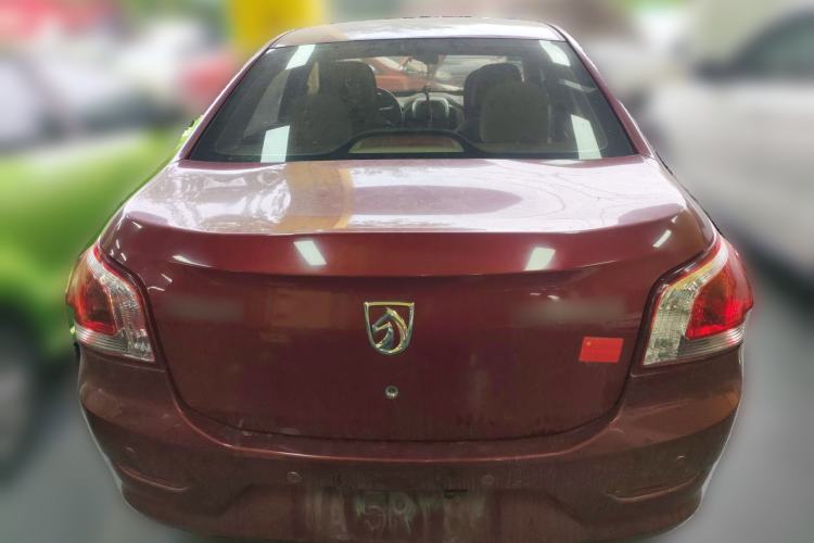 Used Baojun 630 2013 1.5L manual Comfort trim Rear