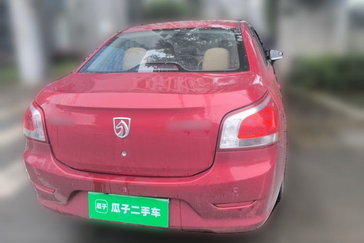 Used Baojun 630 2013 1.5L manual Elite version Rear
