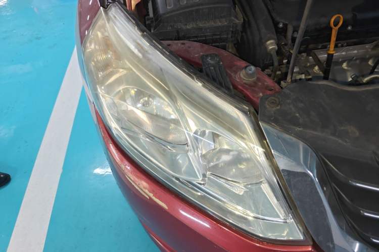 Used Baojun 630 2013 1.8L manual Elite version Right Front Headlight