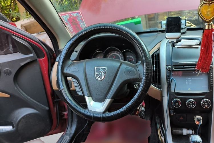 Used Baojun 630 2013 1.5L manual Elite version Steering Wheel
