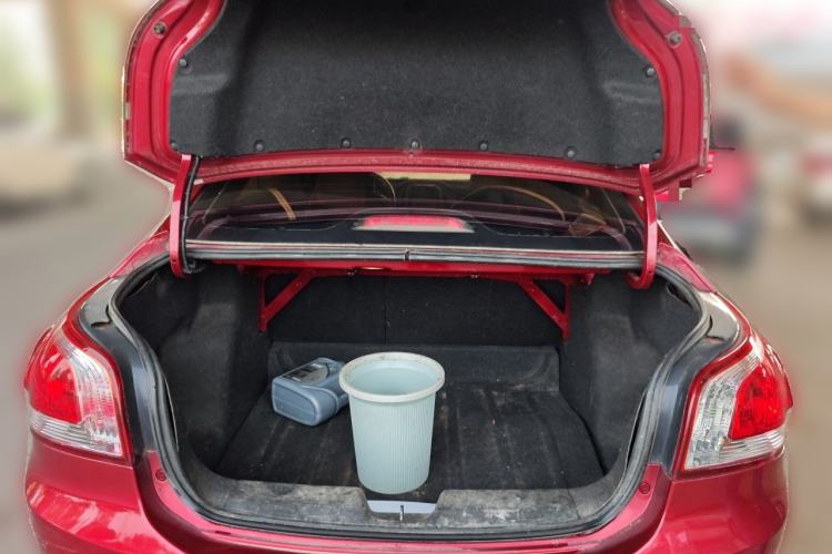 Used Baojun 630 2013 1.5L manual Comfort trim Trunk