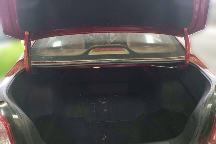 Used Baojun 630 2013 1.5L manual Comfort trim Trunk