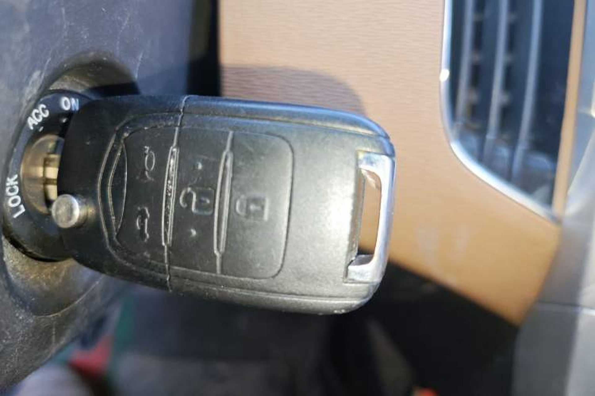 Used Baojun 630 2013 1.5L manual Comfort trim Vehicle Key