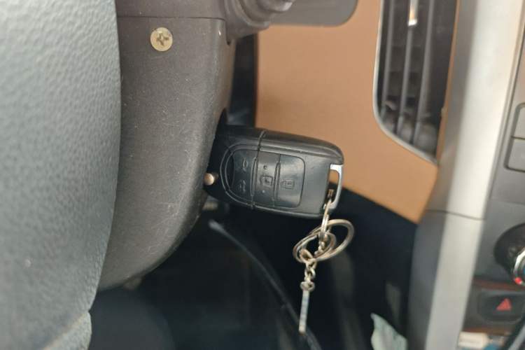 Used Baojun 630 2013 1.5L manual Comfort trim Vehicle Key