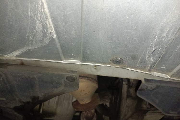 Used Baojun 630 2013 1.5L manual standard version Chassis Front