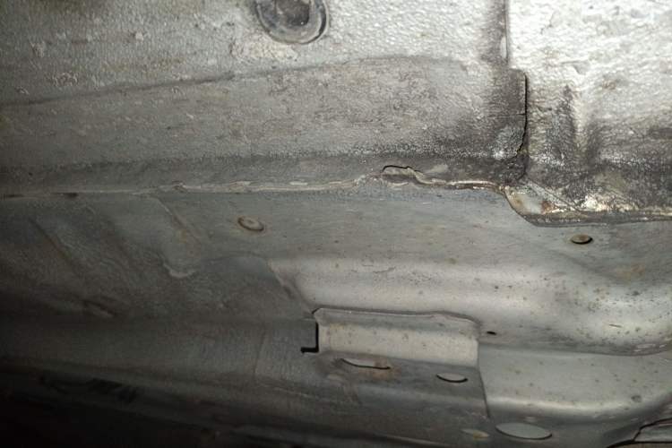 Used Baojun 630 2013 1.5L manual standard version Chassis Front Right