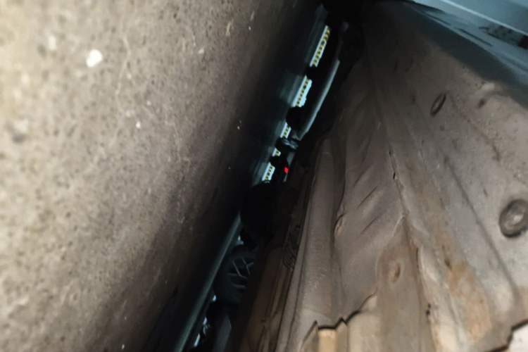 Used Baojun 630 2013 1.5L manual standard version Chassis Front Right