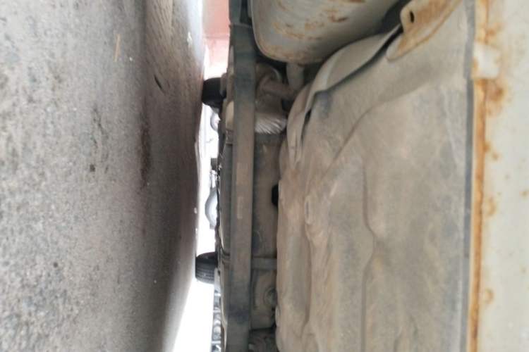 Used Baojun 630 2013 1.5L manual standard version Chassis Rear