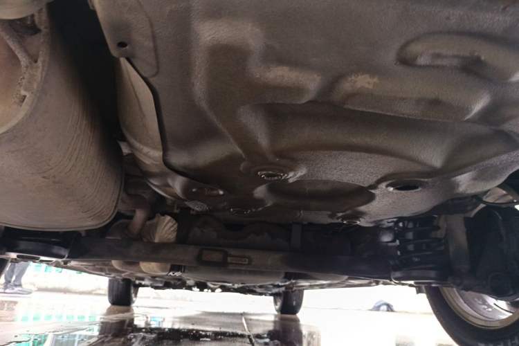 Used Baojun 630 2013 1.5L manual Comfort trim Chassis Rear