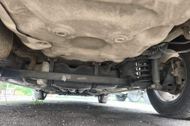 Used Baojun 630 2013 1.5L manual Entry-level trim Chassis Rear