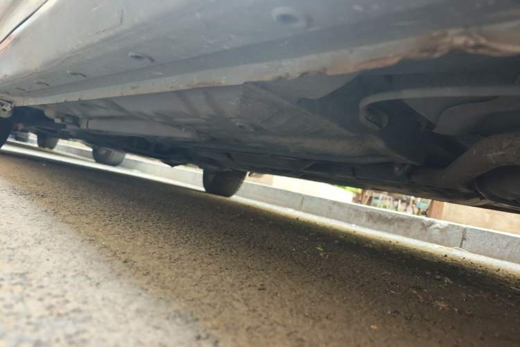 Used Baojun 630 2013 1.5L manual standard version Chassis Rear Left