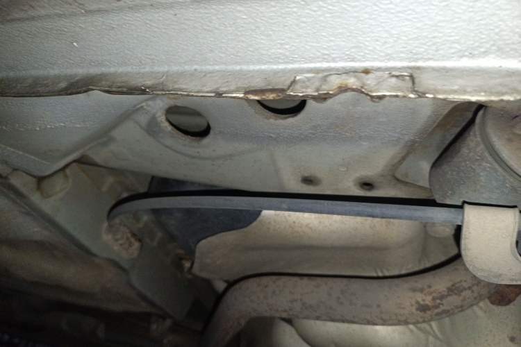 Used Baojun 630 2013 1.5L manual standard version Chassis Rear Left