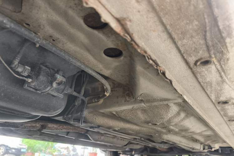 Used Baojun 630 2013 1.5L manual Entry-level trim Chassis Rear Right