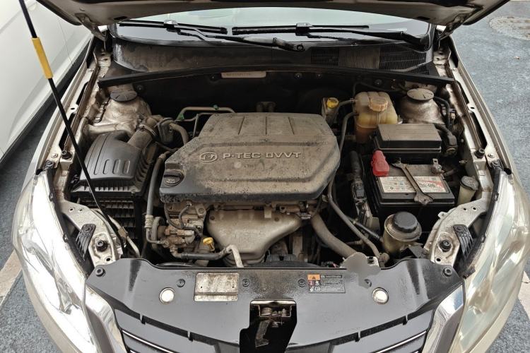 Used Baojun 630 2013 1.5L manual Comfort trim Engine Bay