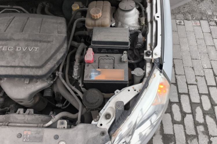 Used Baojun 630 2013 1.5L manual Entry-level trim Engine Bay Left