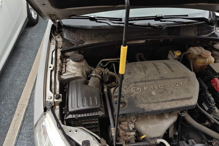 Used Baojun 630 2013 1.5L manual Comfort trim Engine Bay Right
