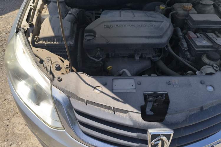 Used Baojun 630 2013 1.5L manual standard version Engine Bay Right