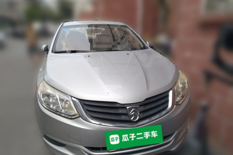 Used Baojun 630 2013 1.5L manual standard version Front