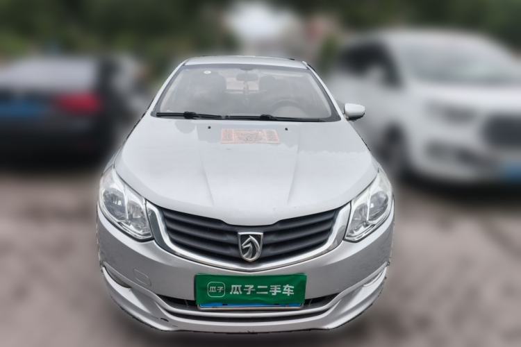 Used Baojun 630 2013 1.5L manual Entry-level trim Front
