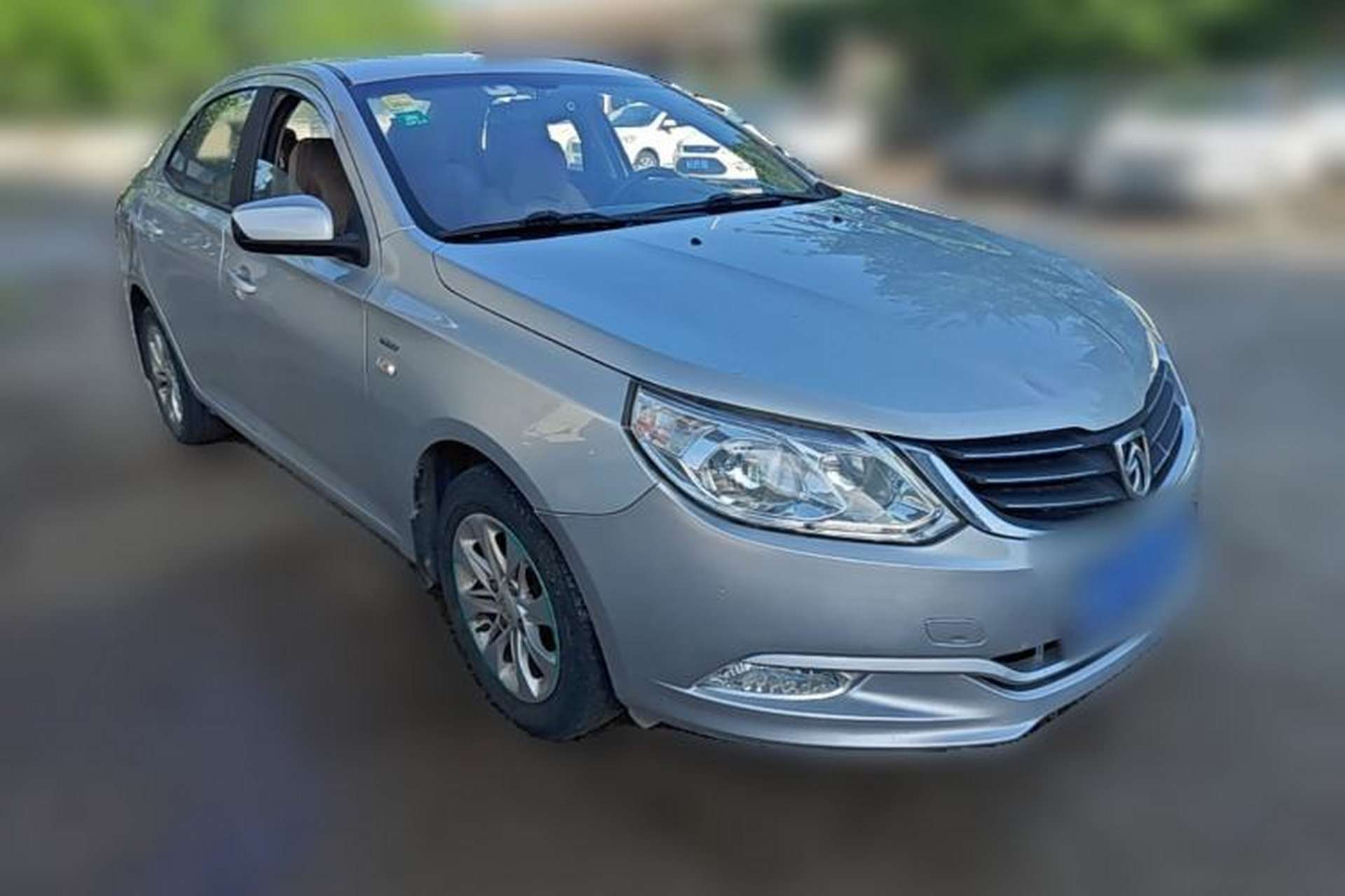 Used Baojun 630 2013 1.5L manual Comfort trim Front Right 45 Deg