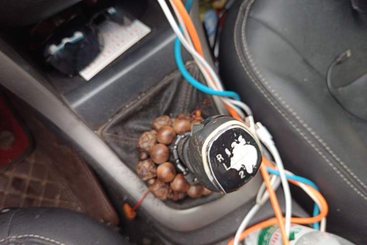 Used Baojun 630 2013 1.5L manual Comfort trim Gear Lever