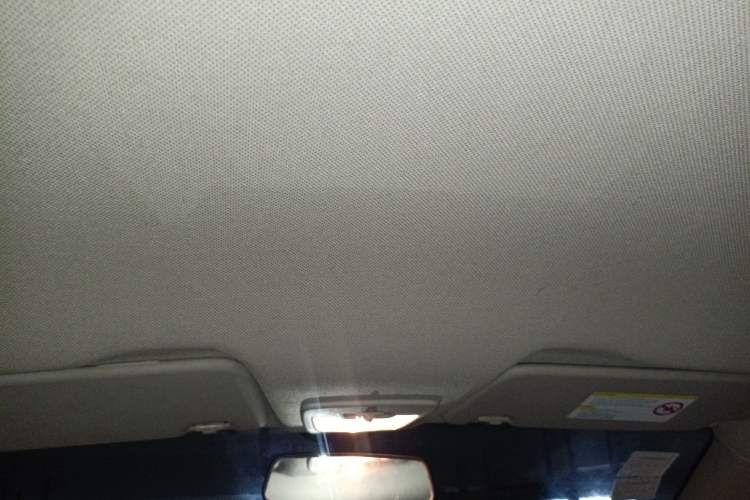 Used Baojun 630 2013 1.5L manual standard version Headliner