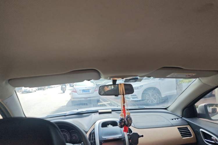 Used Baojun 630 2013 1.5L manual Comfort trim Headliner