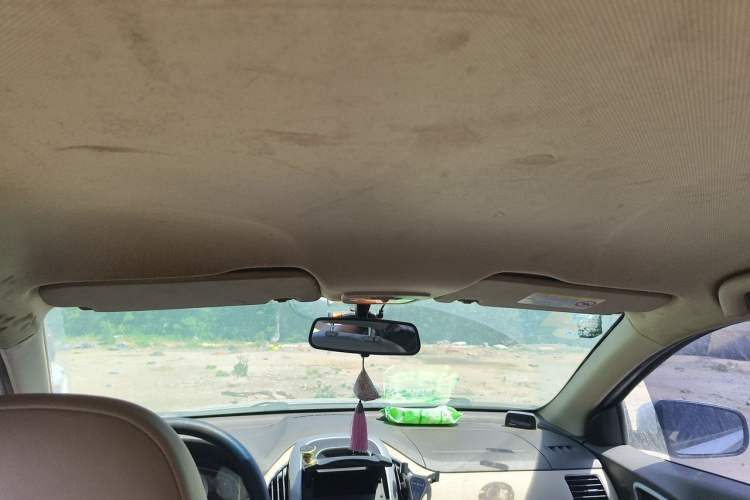Used Baojun 630 2013 1.5L manual standard version Headliner