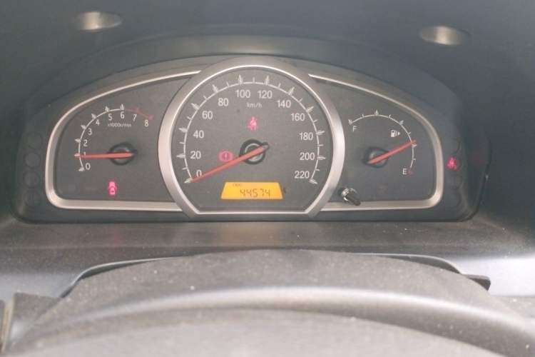 Used Baojun 630 2013 1.5L manual standard version Instrument Cluster
