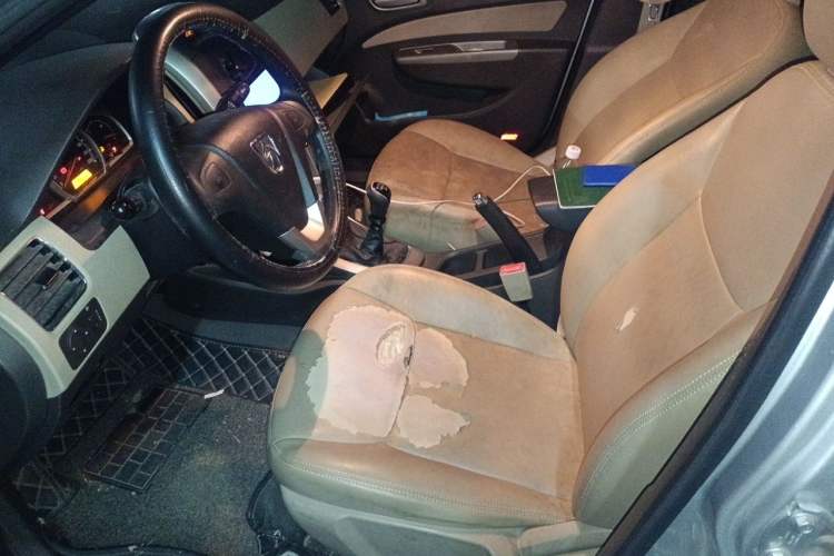 Used Baojun 630 2013 1.5L manual standard version Left Front Seat