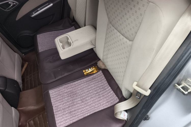 Used Baojun 630 2013 1.5L manual Entry-level trim Left Rear Seat
