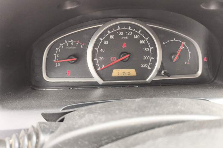 Used Baojun 630 2013 1.5L manual Entry-level trim Odometer Close Up