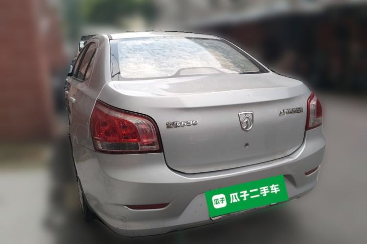 Used Baojun 630 2013 1.5L manual standard version Rear