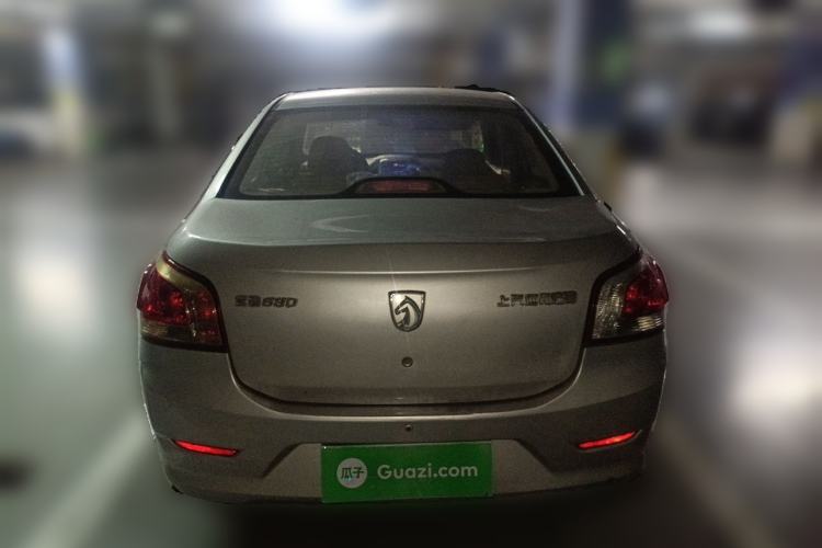 Used Baojun 630 2013 1.5L manual standard version Rear