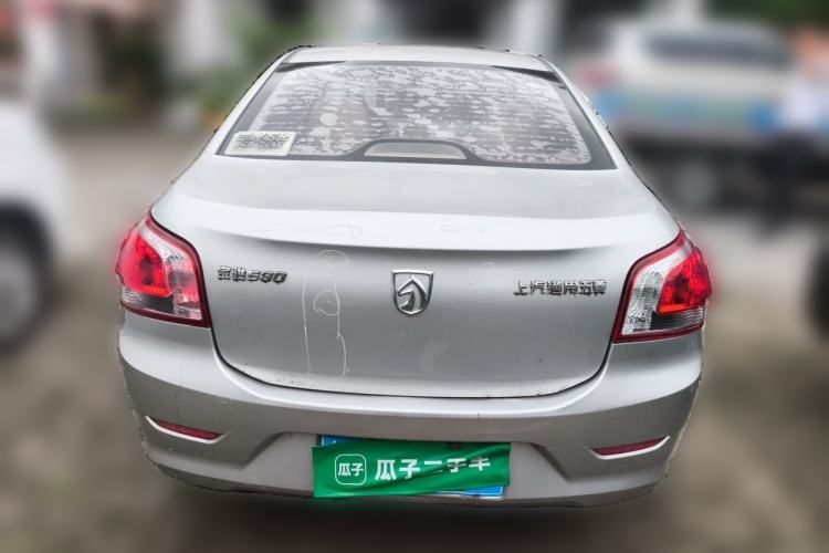 Used Baojun 630 2013 1.5L manual Entry-level trim Rear