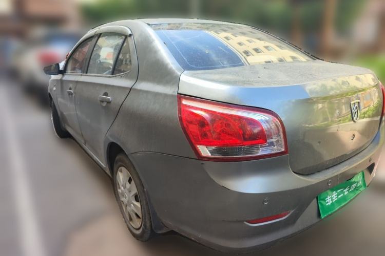Used Baojun 630 2013 1.5L manual standard version Rear Left 45 Deg