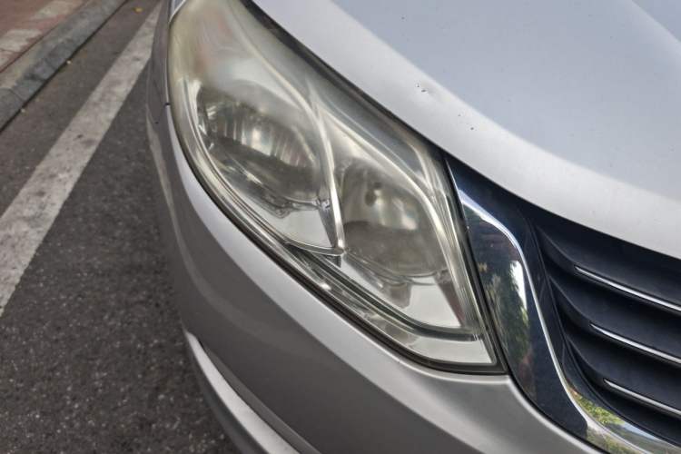 Used Baojun 630 2013 1.5L manual Comfort trim Right Front Headlight