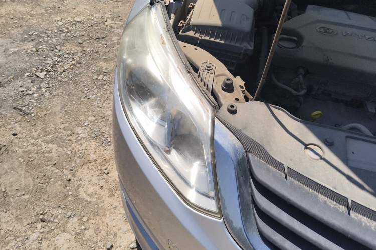 Used Baojun 630 2013 1.5L manual standard version Right Front Headlight
