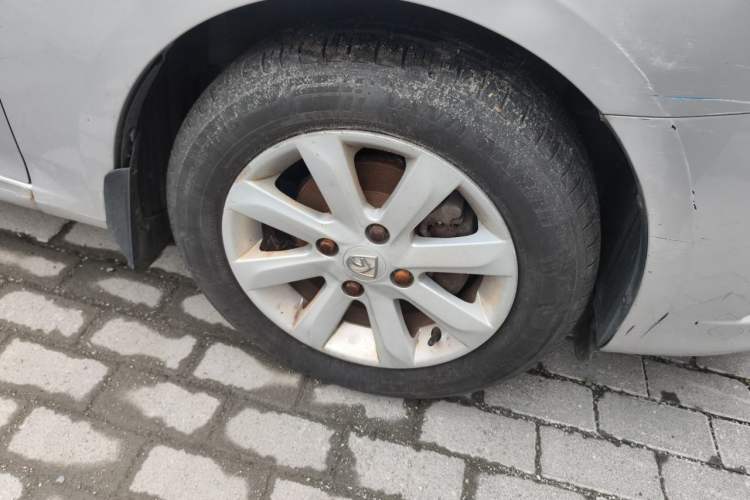 Used Baojun 630 2013 1.5L manual Entry-level trim Right Front Wheel Hub