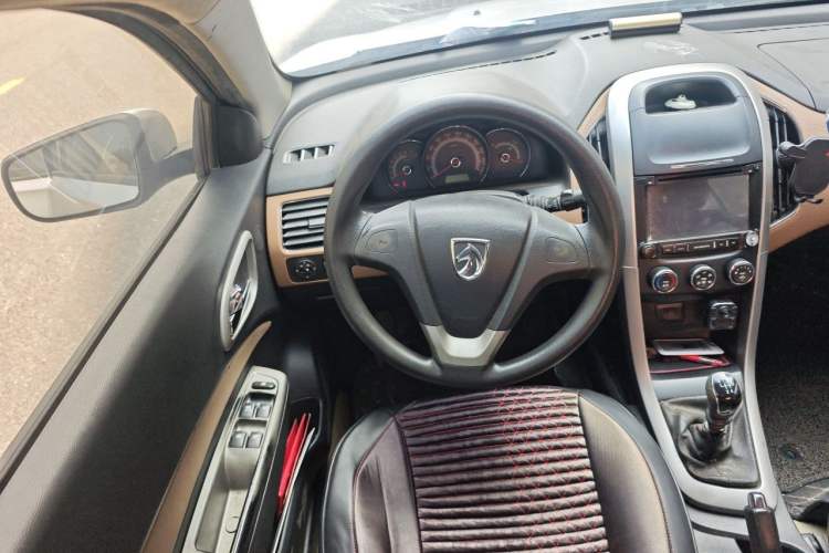 Used Baojun 630 2013 1.5L manual Comfort trim Steering Wheel