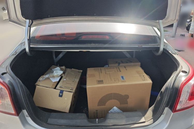 Used Baojun 630 2013 1.5L manual Comfort trim Trunk