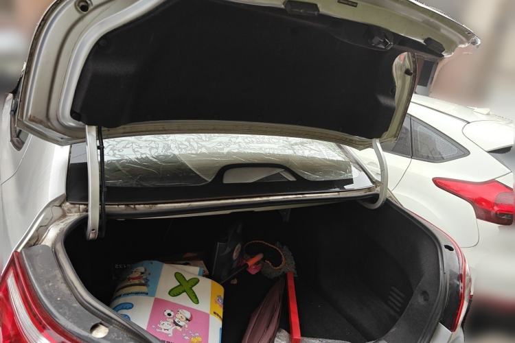 Used Baojun 630 2013 1.5L manual Comfort trim Trunk