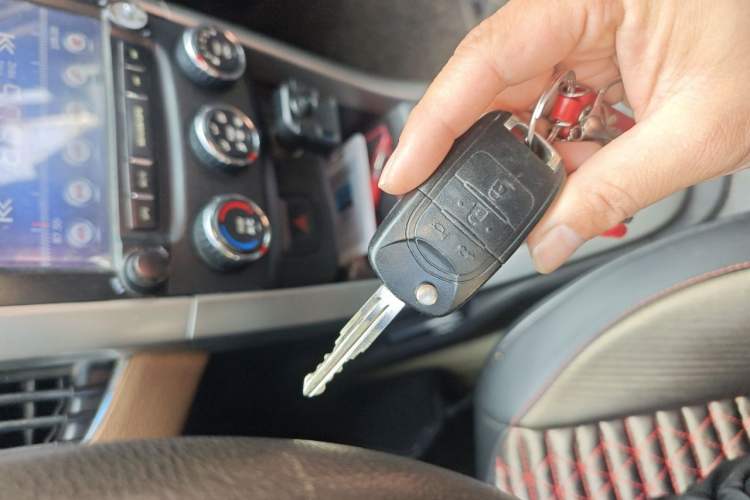 Used Baojun 630 2013 1.5L manual Comfort trim Vehicle Key