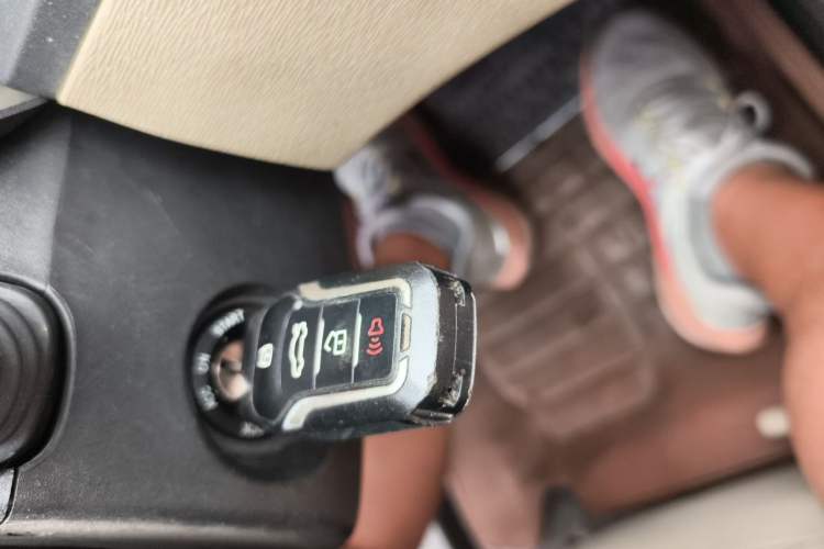 Used Baojun 630 2013 1.5L manual Entry-level trim Vehicle Key